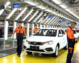 吉利汽车生产车间